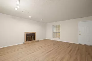 2401 Leon St, Austin, TX 78705 - Photo 8