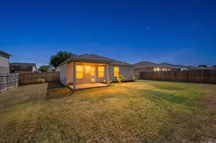 411 Leo Ln, Killeen, TX 76542 - Photo 8