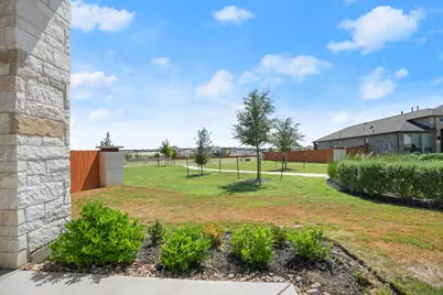 321 Langhorne Bend, Liberty Hill, TX 78642 - Photo 4