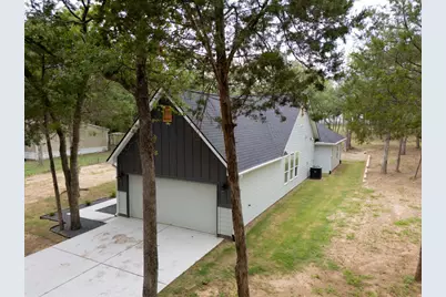 240 Shadow Oak Drive, Bastrop, TX 78602 - Photo 30