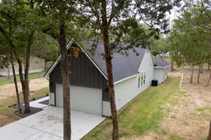 240 Shadow Oak Dr, Bastrop, TX 78602 - Photo 30