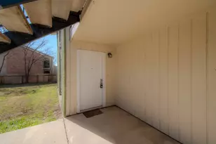 100 Uhland Rd, San Marcos, TX 78666 - Photo 16