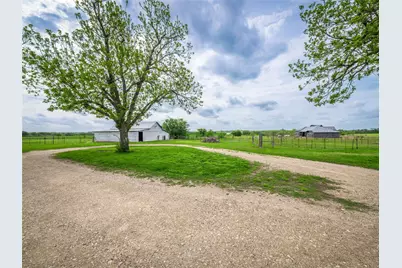 851 County Road 455, Coupland, TX 78615 - Photo 22