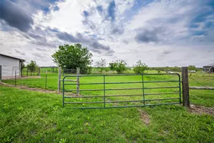 851 Co Rd 455, Coupland, TX 78615 - Photo 24