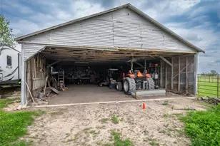 851 Co Rd 455, Coupland, TX 78615 - Photo 20