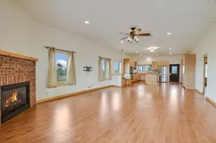 990 Cr 331, Granger, TX 76530 - Photo 8