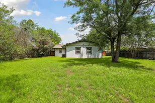 407 Magnolia St, Bastrop, TX 78602 - Photo 24
