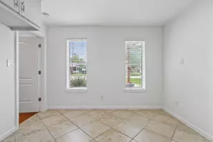 407 Magnolia St, Bastrop, TX 78602 - Photo 8