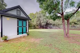 407 Magnolia St, Bastrop, TX 78602 - Photo 26