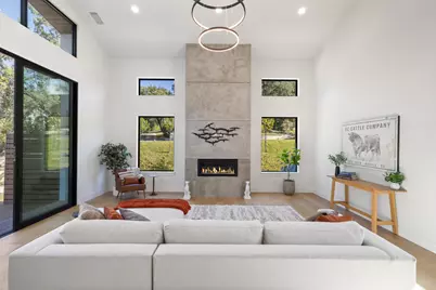 419 Hazeltine Drive, Lakeway, TX 78734 - Photo 10