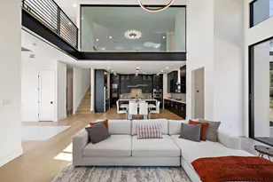 419 Hazeltine Dr, Lakeway, TX 78734 - Photo 12