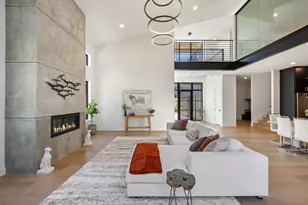 419 Hazeltine Dr, Lakeway, TX 78734 - Photo 10