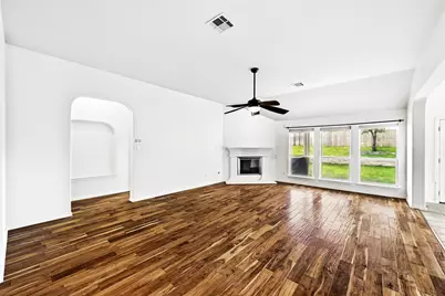 1919 Wildfire, Leander, TX 78641 - Photo 6