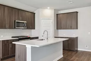 204 Pico St, Hutto, TX 78634 - Photo 4