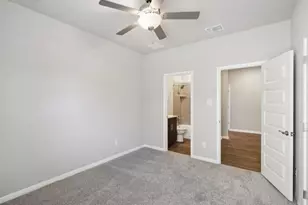 204 Pico St, Hutto, TX 78634 - Photo 8