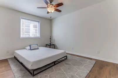2401 Manor Road #113, Austin, TX 78722 - Photo 10