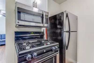 2401 Manor Road #113, Austin, TX 78722 - Photo 6