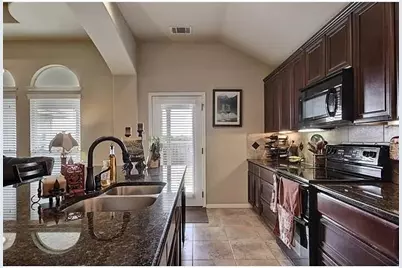1008 Blackman Court, Hutto, TX 78634 - Photo 6