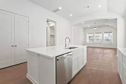 125 Three Oaks Lane, Georgetown, TX 78628 - Photo 4