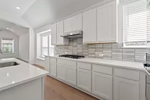 125 Three Oaks Ln, Georgetown, TX 78628 - Photo 2