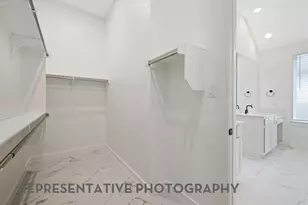 125 Three Oaks Ln, Georgetown, TX 78628 - Photo 10