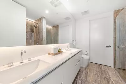 313 W 17th Street #2405, Austin, TX 78701 - Photo 16