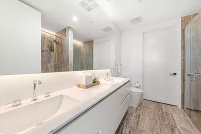 313 W 17th Street #2405, Austin, TX 78701 - Photo 16