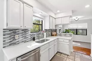 8103 Doe Meadow Dr, Austin, TX 78749 - Photo 8