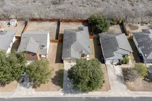 164 Pearl Lake Dr, Kyle, TX 78640 - Photo 32