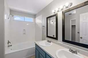 164 Pearl Lake Dr, Kyle, TX 78640 - Photo 16