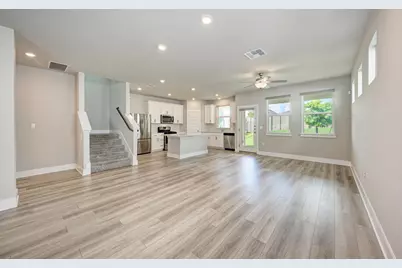 7203 Travertine Spring Drive, Austin, TX 78744 - Photo 2