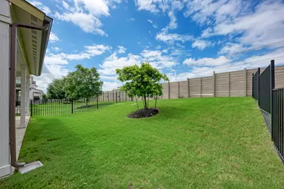 7203 Travertine Spring Drive, Austin, TX 78744 - Photo 8