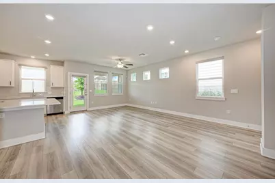 7203 Travertine Spring Drive, Austin, TX 78744 - Photo 12