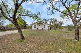 5898 River Oaks Dr, Kingsland, TX 78639 - Photo 8