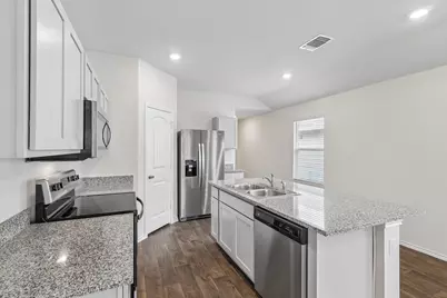 12317 Token Trail, Elgin, TX 78621 - Photo 10