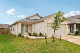 12317 Token Trl, Elgin, TX 78621 - Photo 2