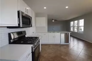 800 Riverway Ln, Leander, TX 78641 - Photo 6