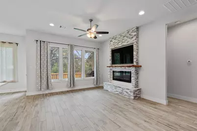 941 Del Raphael Drive, Leander, TX 78641 - Photo 4