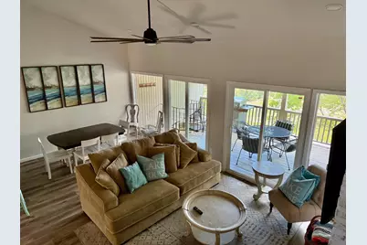 539 Venture Boulevard S, Leander, TX 78645 - Photo 2