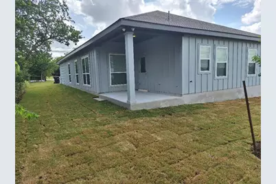 504 S Story Streets, Florence, TX 76527 - Photo 6