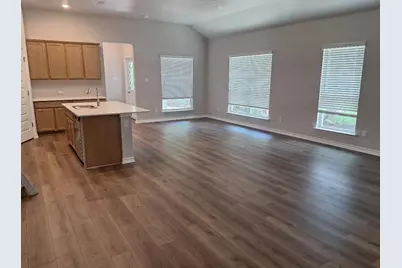 504 S Story Streets, Florence, TX 76527 - Photo 2