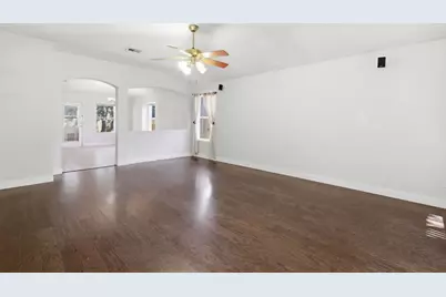 1102 Fossil Cove, Round Rock, TX 78681 - Photo 6