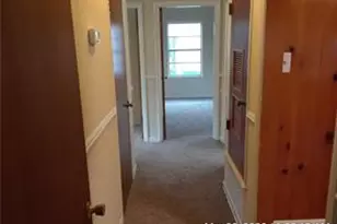 7804 Rutgers Ave, Austin, TX 78757 - Photo 6