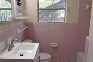 7804 Rutgers Ave, Austin, TX 78757 - Photo 10