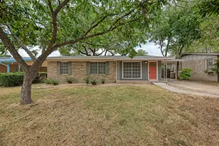 7804 Rutgers Ave, Austin, TX 78757 - Photo 4