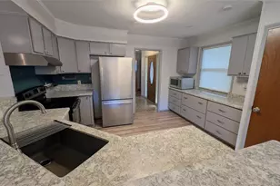 114 Chaparral St, San Marcos, TX 78666 - Photo 8