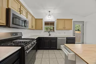 16505 Castletroy Dr, Austin, TX 78717 - Photo 10