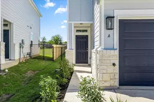 7409A Sparkling Light Dr, Del Valle, TX 78617 - Photo 2