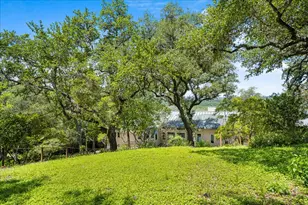 405 Valley View Dr, La Grange, TX 78945 - Photo 28