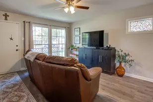 167 Hatcher Ave, San Antonio, TX 78223 - Photo 12